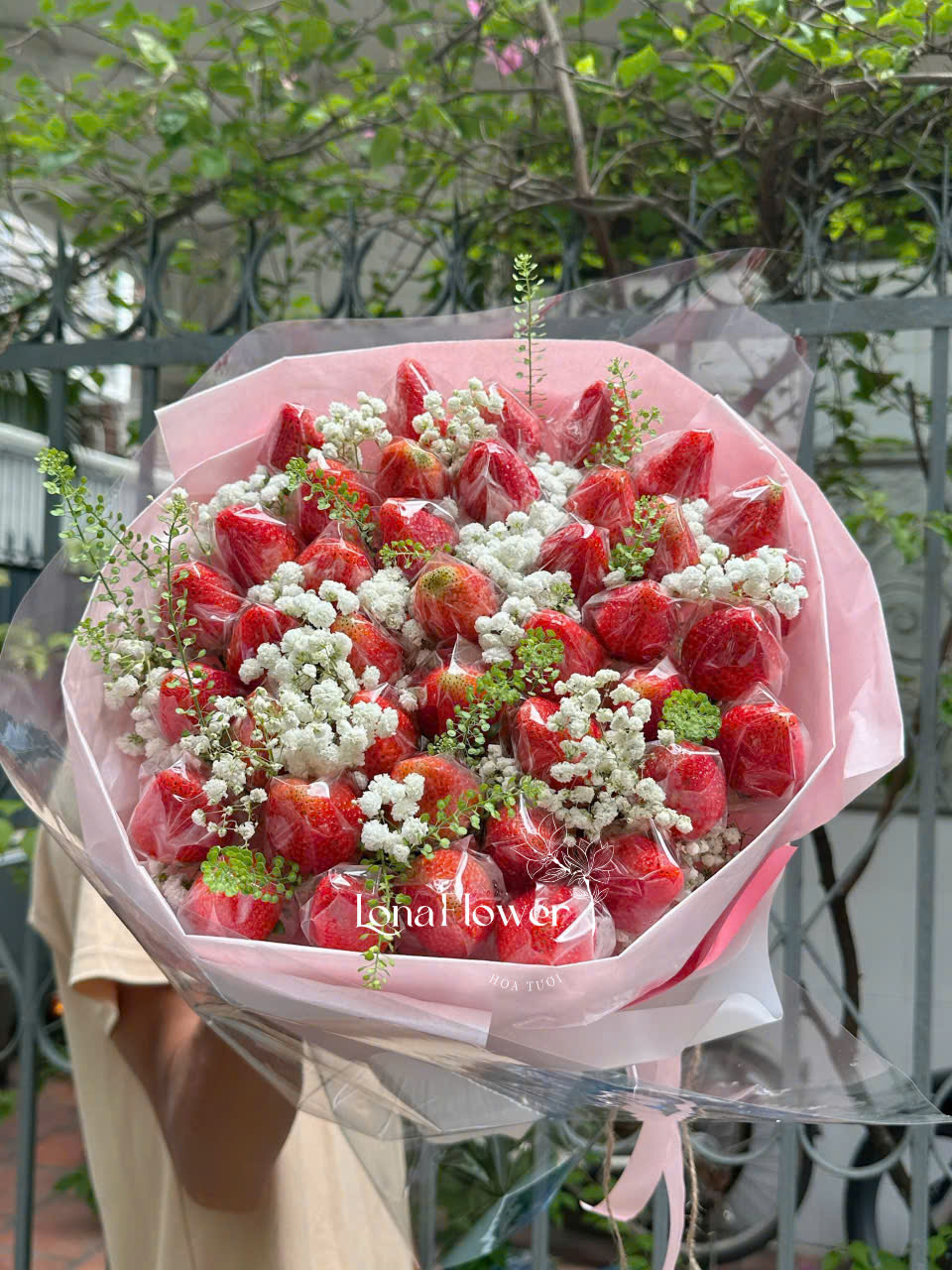 Bó Hoa Quả Dâu Tây & Baby Trắng Đáng Yêu 🍓💖✨