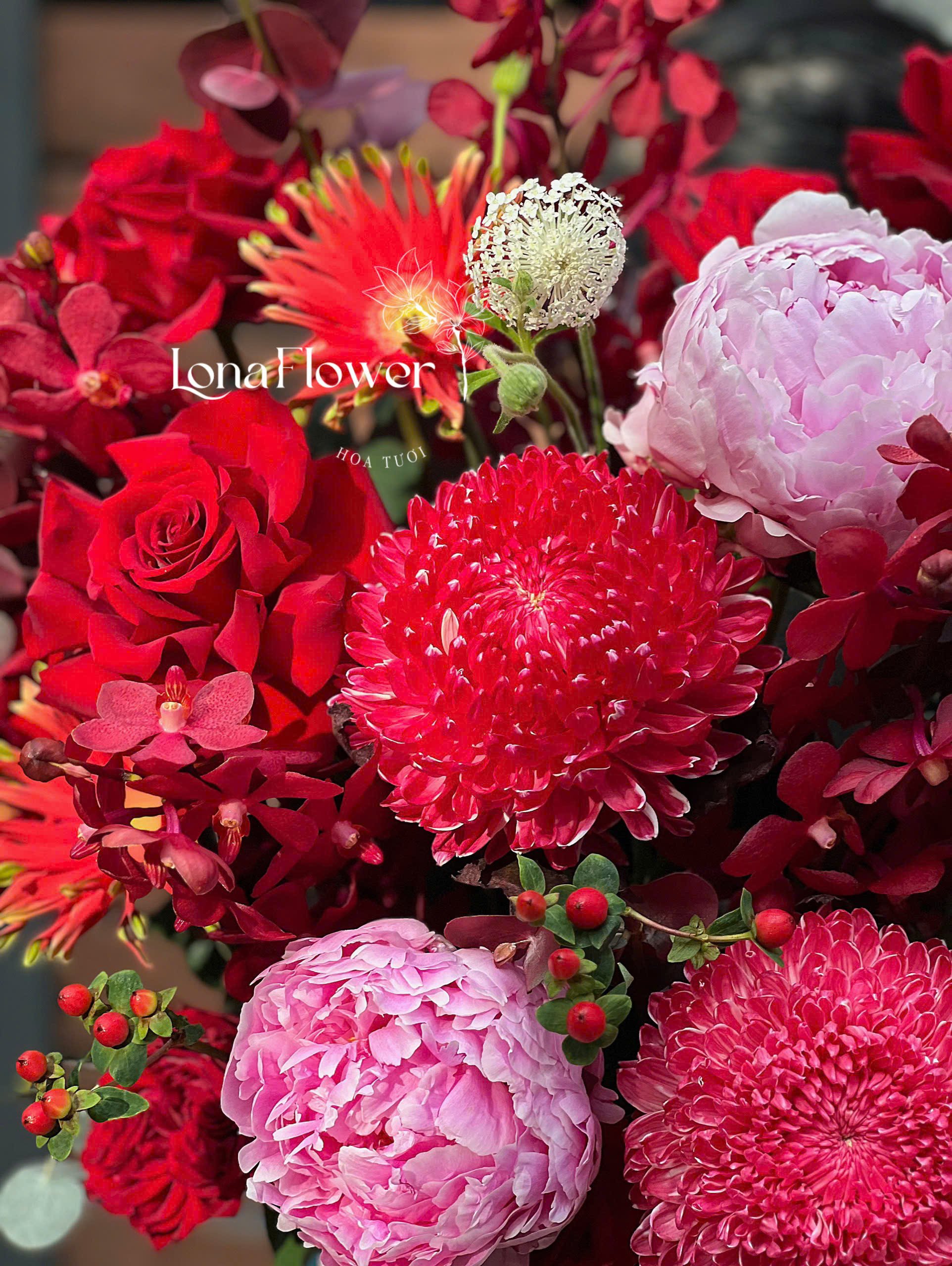 Chậu Hoa Peony & Cúc Mẫu Đơn Tone Đỏ Hồng