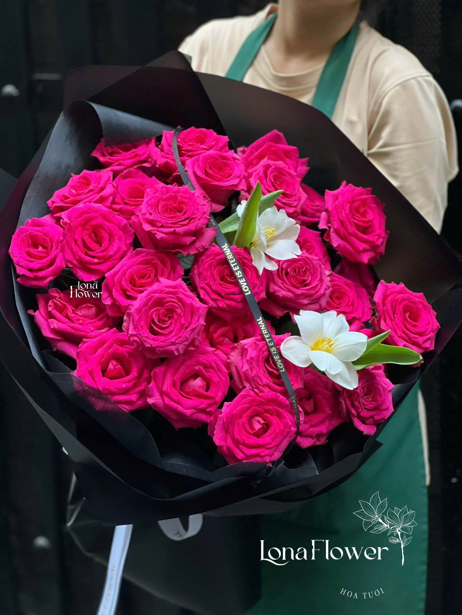 Bó Hoa Hồng Pinkploy & Tulip Trắng Rực Rỡ | Lona Flower