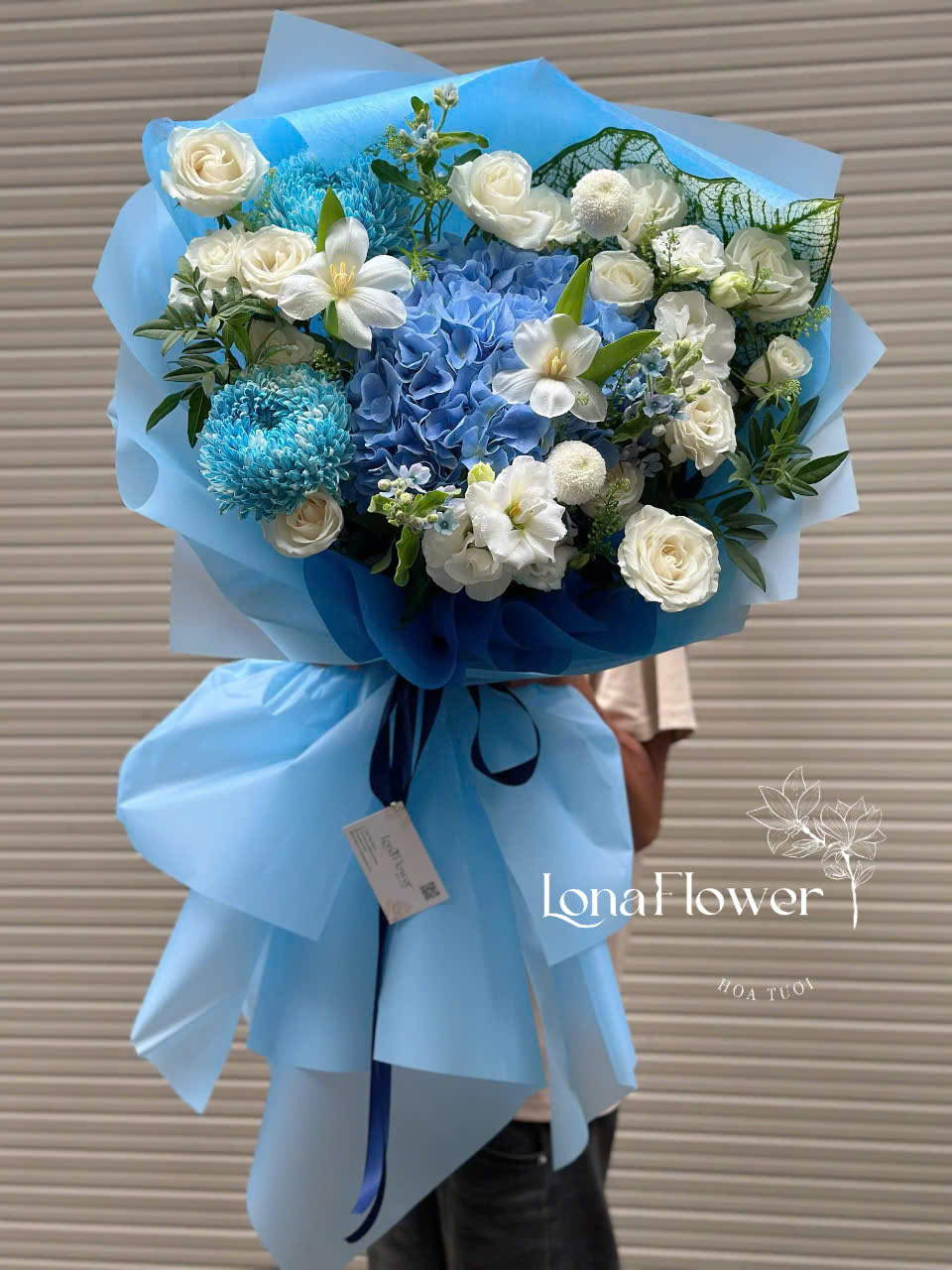 Bó Hoa "Nguyện Ước An Lành" 🕊️ - Cẩm Tú Cầu, Tulip, Cúc Mẫu Đơn & Hồng Trắng