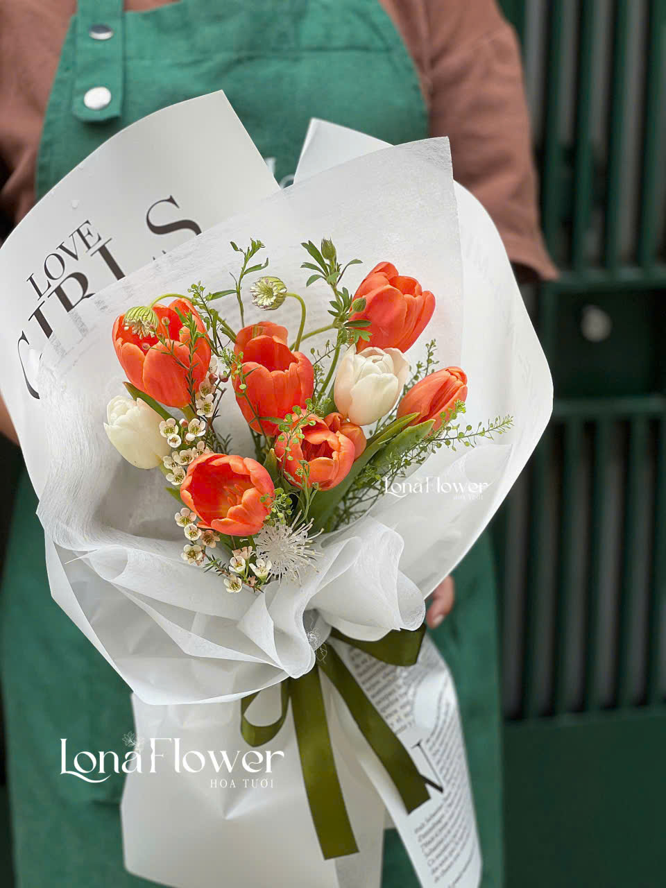 Bó Tulip Cam&Trắng