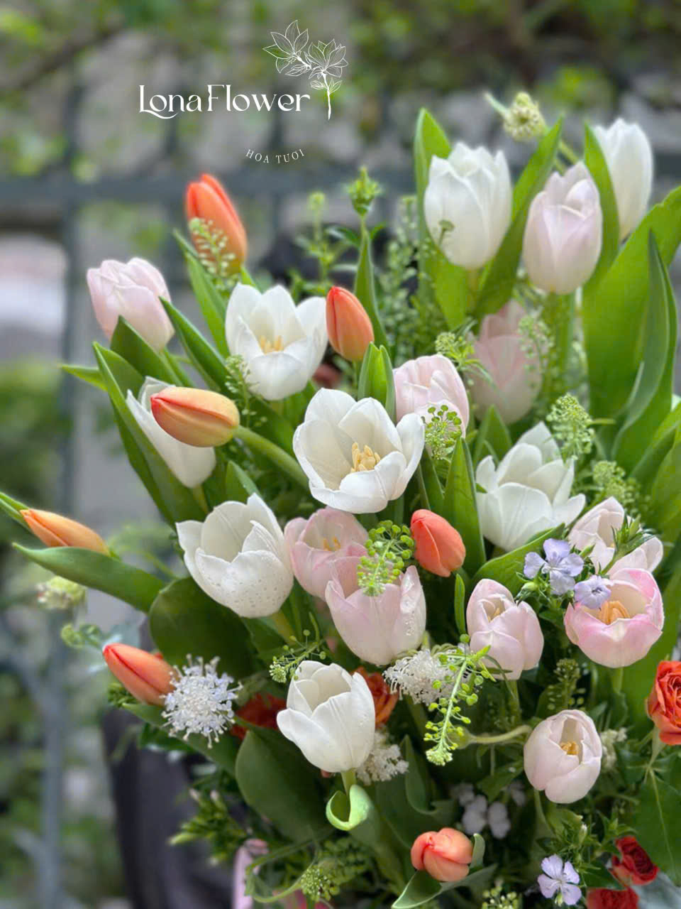 Hộp Hoa Tulip "Sắc Màu Hạnh Phúc" 🌷 - Hồng, Cam & Trắng
