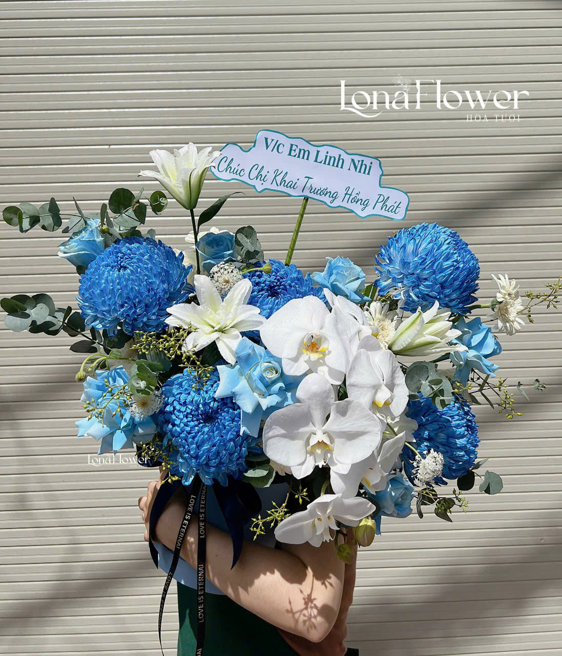 Box Hoa Tone Blue & Trắng