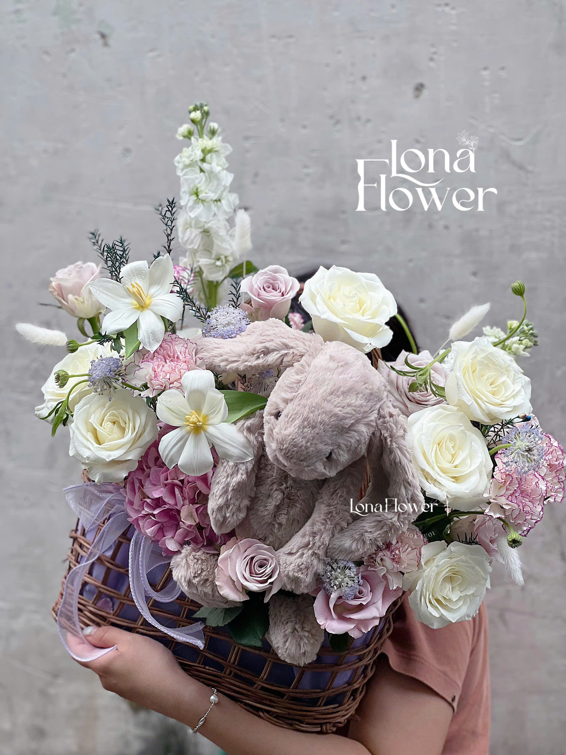 Giỏ Hoa Hồng Tone Hồng&Trắng