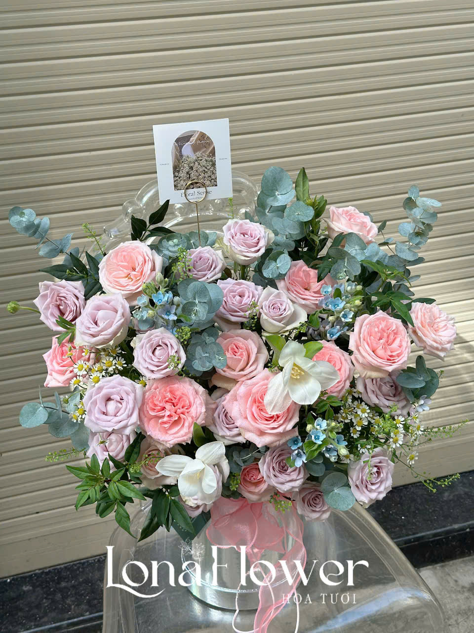 Bình Hoa "Giao Hưởng Ngọt Ngào" 🌸 - Hồng Pastel & Tulip Thanh Lịch