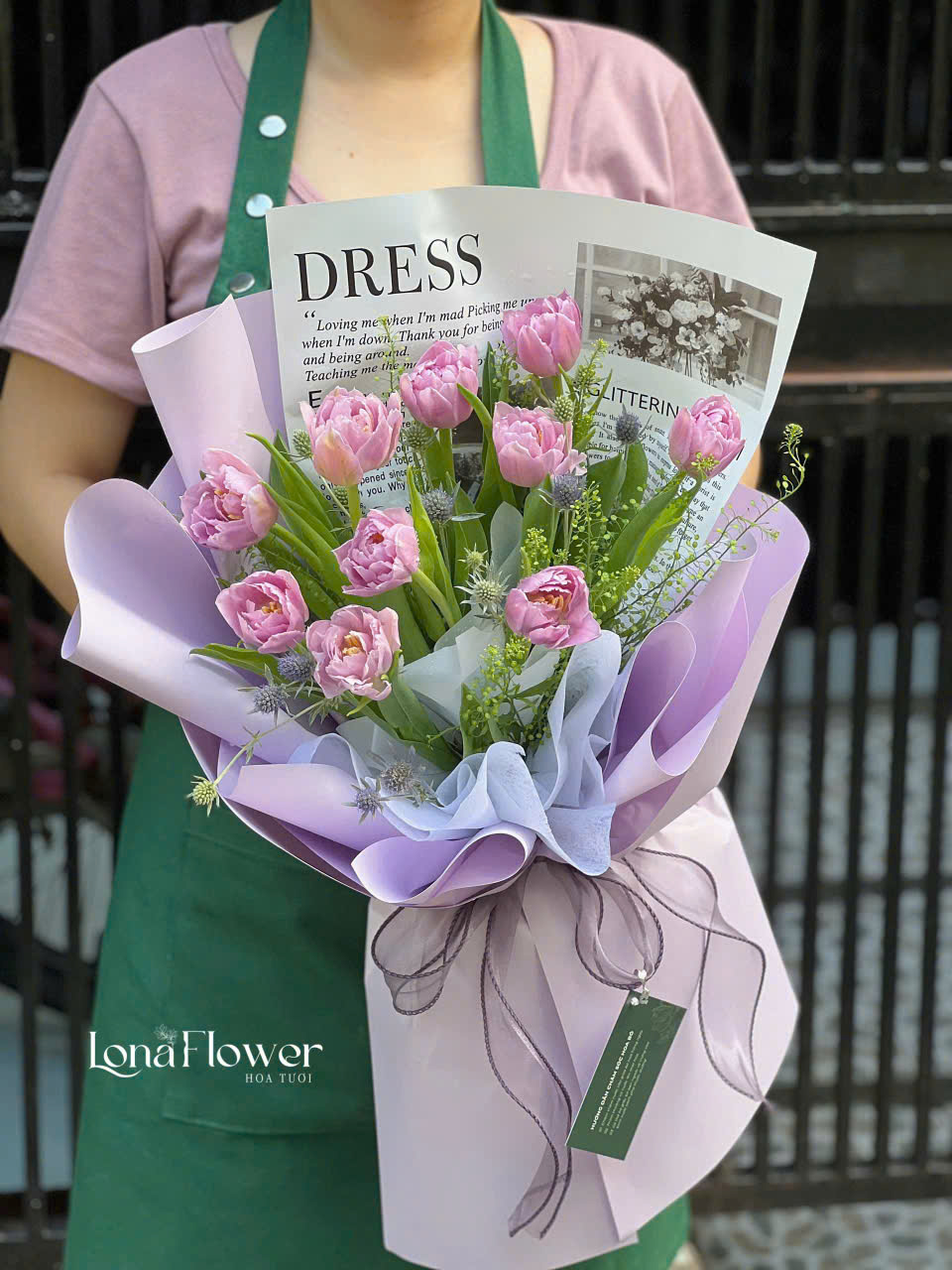Bó Tulip Kép Tím Huyền Bí