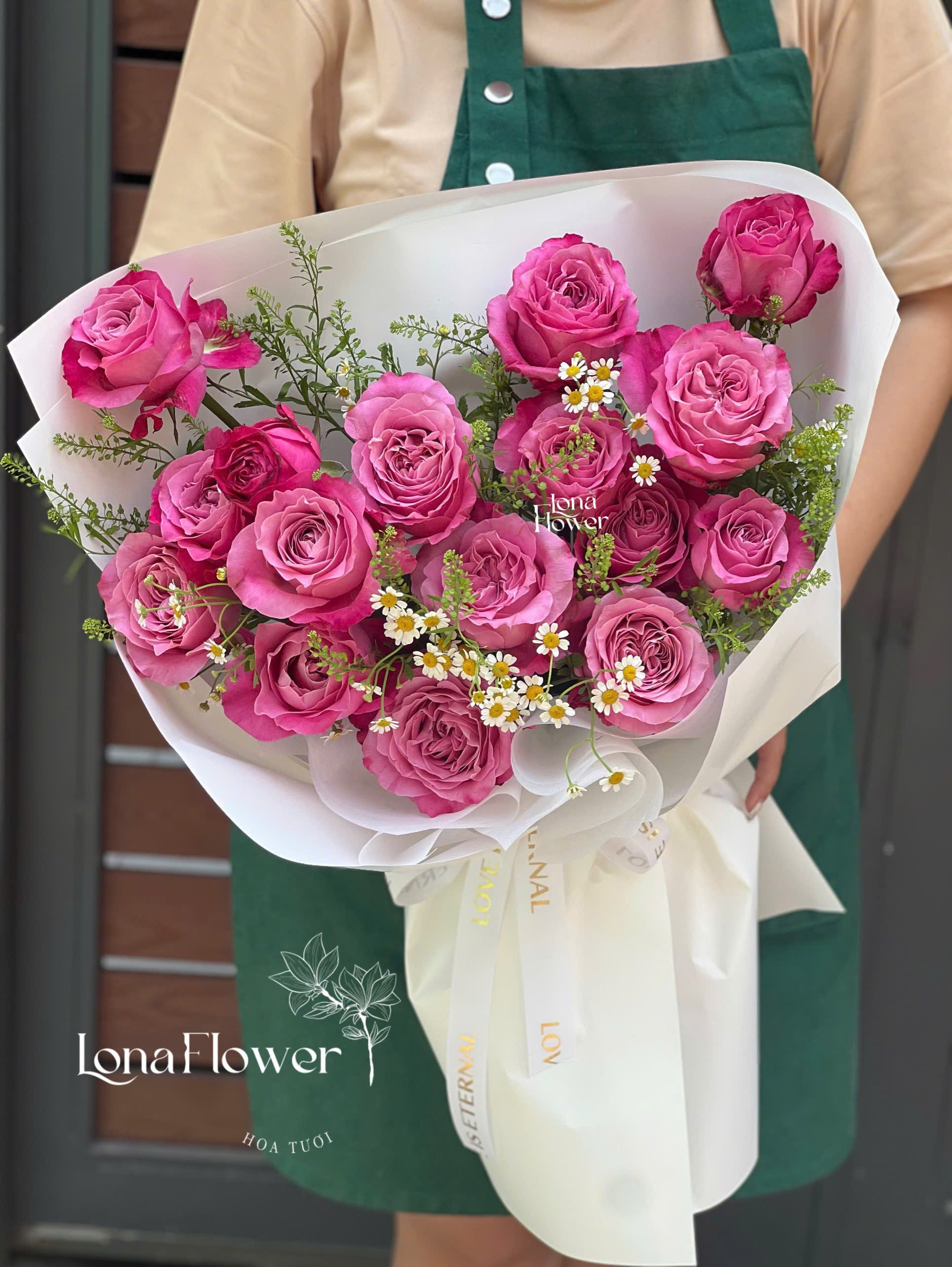 Bó Hoa Hồng Đậm & Hoa Tana Tươi Tắn | Lona Flower