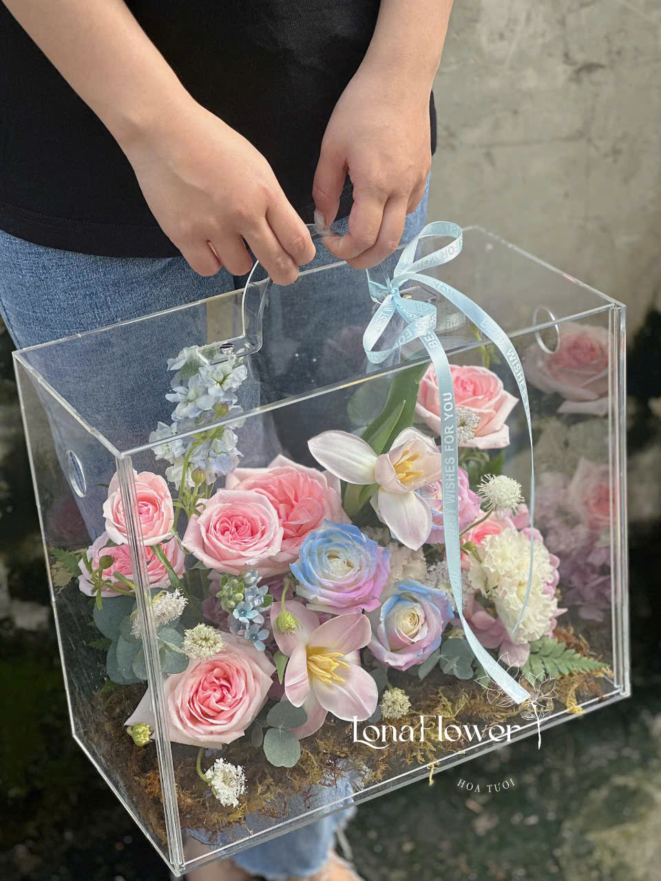 Hộp Hoa Mica Vali Hồng & Tulip Pastel