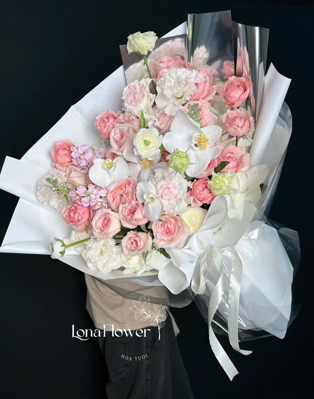 Bó Hoa Hồng & Lan Hồ Điệp Sang Trọng - Duyên Dáng & Tinh Tế 🌹 orchid_flower ✨
