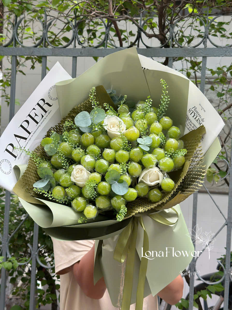 Bó Hoa Quả Nho Xanh & Hồng Trắng Tinh Khôi 🍇🕊️✨