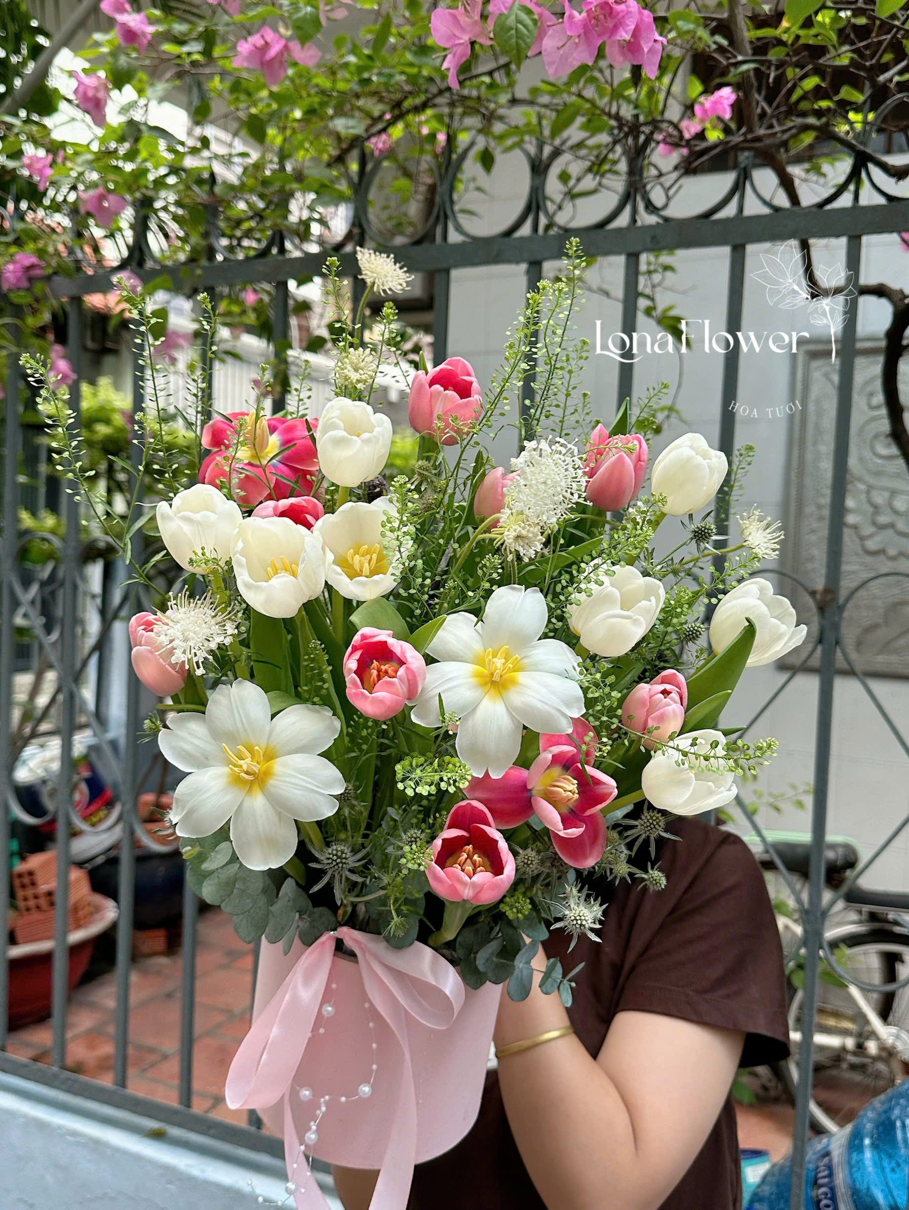Box Hoa Tulip Hồng&Trắng Tươi Mới