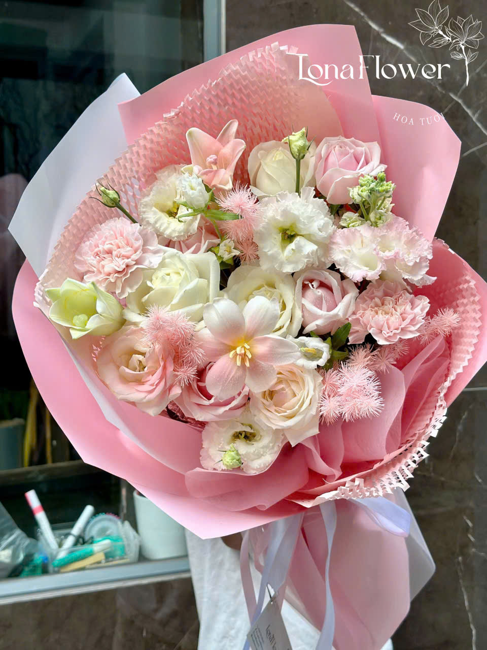 Bó Hoa "Thiên Thần Tinh Khôi" Hồng Phấn & Trắng Thanh Lịch 🌸🕊️✨