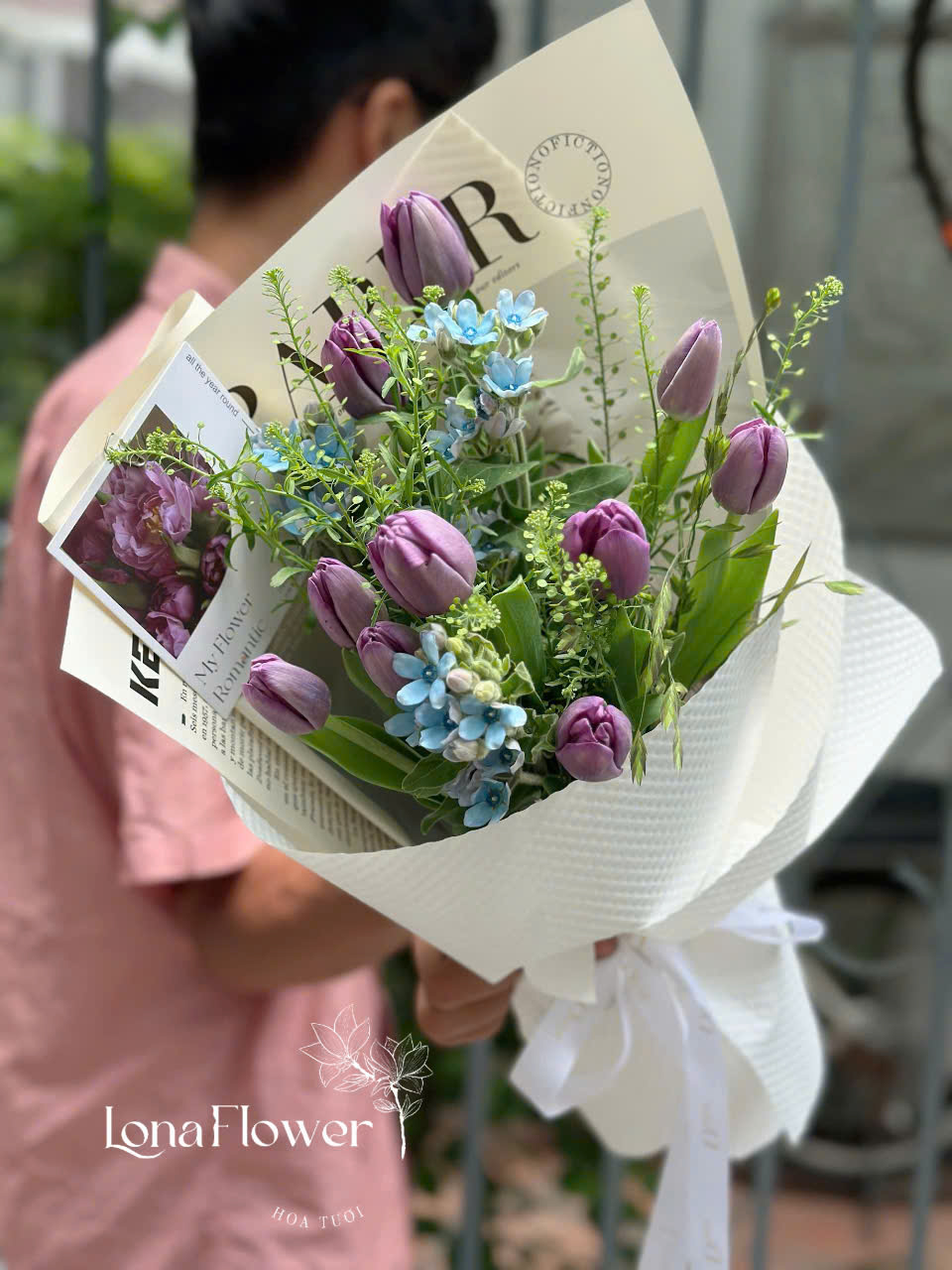 Bó Tulip Tím "Nữ Hoàng Sắc Tím" 💜 - Sang Trọng & Quyến Rũ