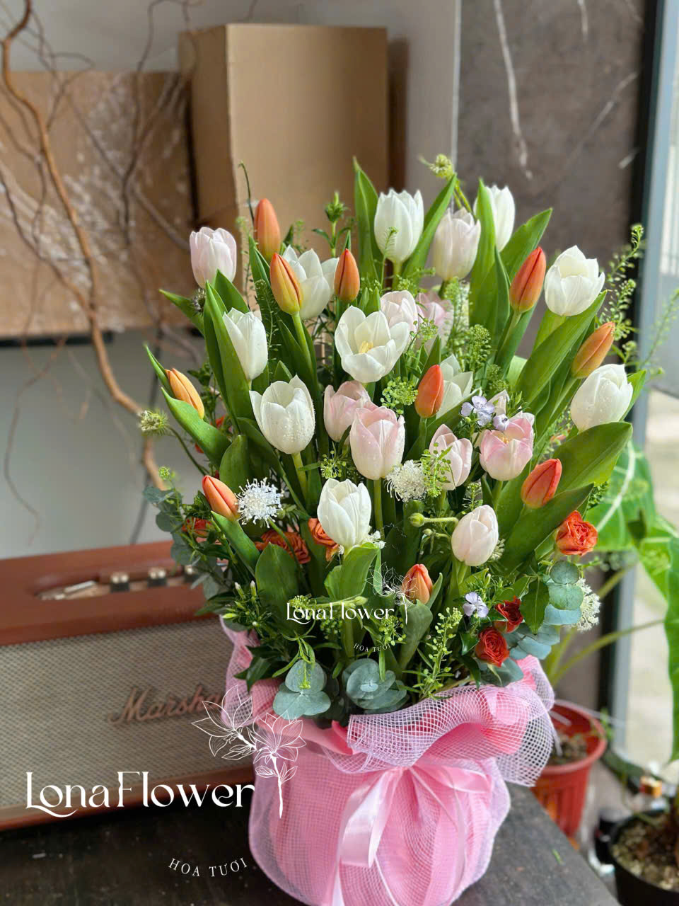 Hộp Hoa Tulip "Sắc Màu Hạnh Phúc" 🌷 - Hồng, Cam & Trắng